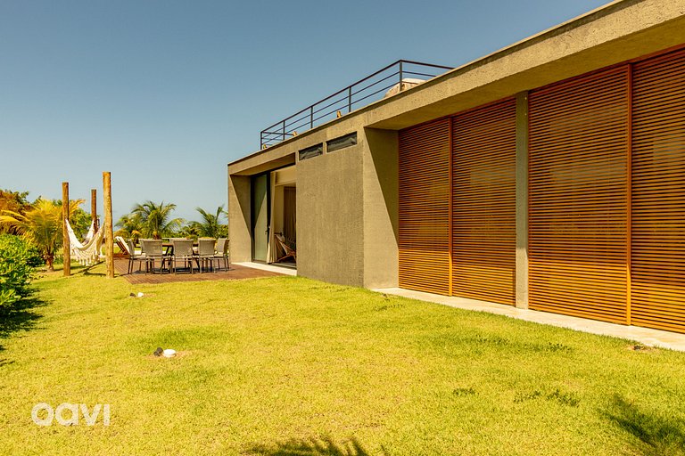 Casa com Piscina na Praia de Tatuamunha by QAVI