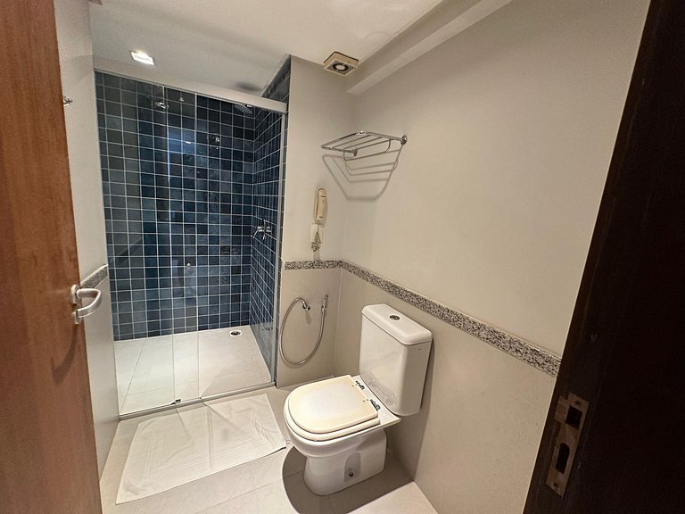 Flat Vista Parcial Mar em Petrópolis by Qavi