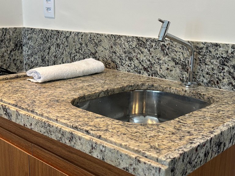 Flat Vista Parcial Mar em Petrópolis by Qavi