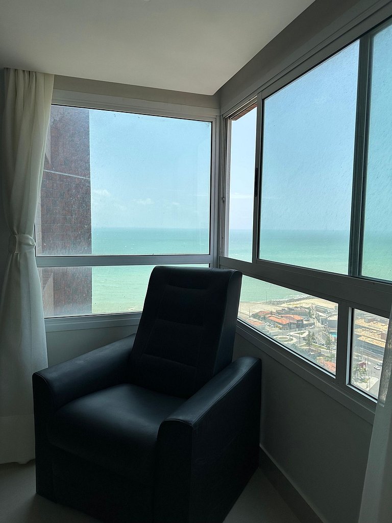 Flat Vista Parcial Mar em Petrópolis by Qavi