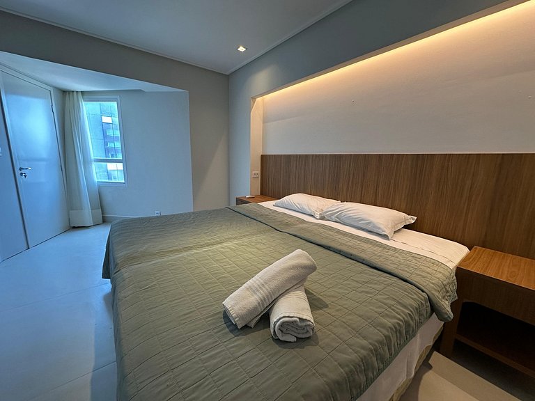 Flat Vista Parcial Mar em Petrópolis by Qavi