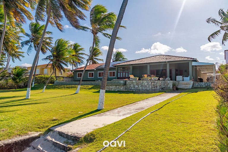 Casa Beira-Mar com Piscina em Jacumã by Qavi