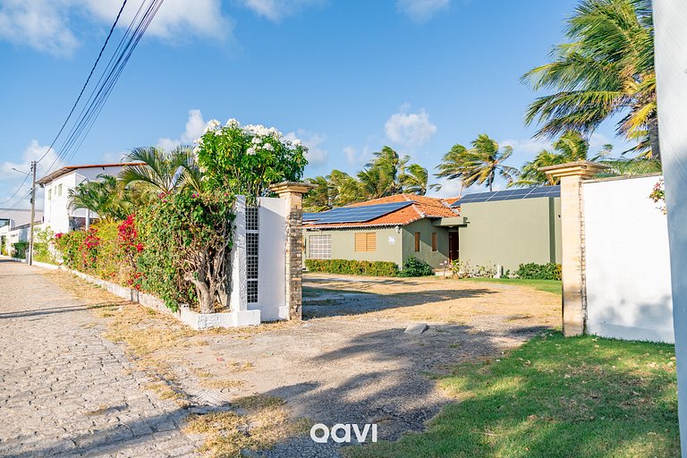 Casa Beira-Mar com Piscina em Jacumã by Qavi