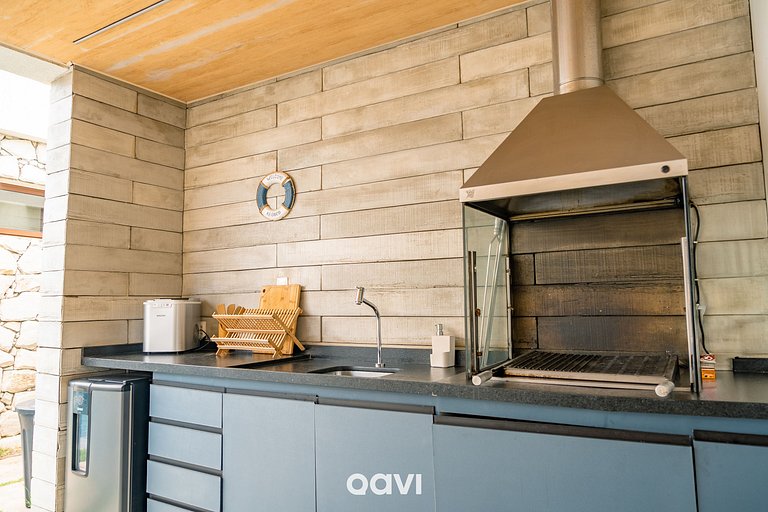 Villa Makani no Shamballa by Qavi