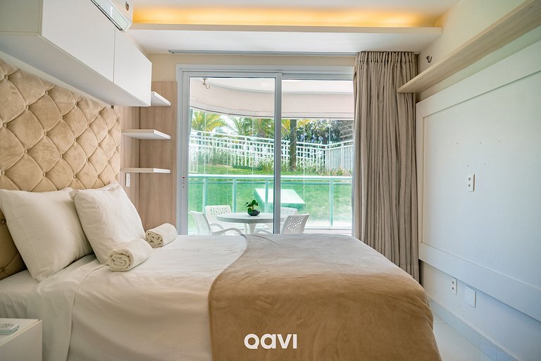 In Mare Bali Flat Premium Maui by Qavi