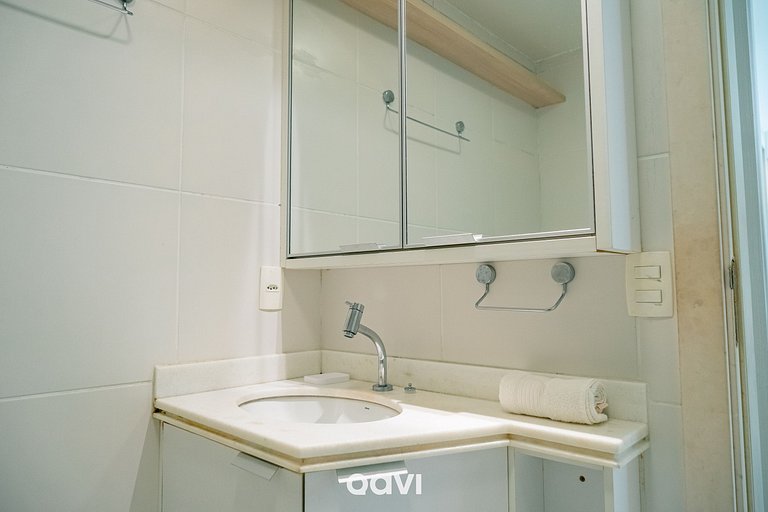 In Mare Bali Flat Premium Maui by Qavi