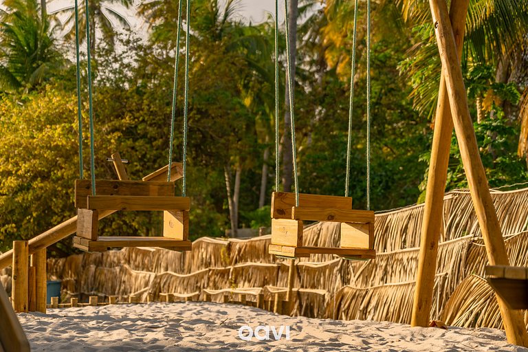 Casa Lages beira-mar na Praia do Patacho by QAVI