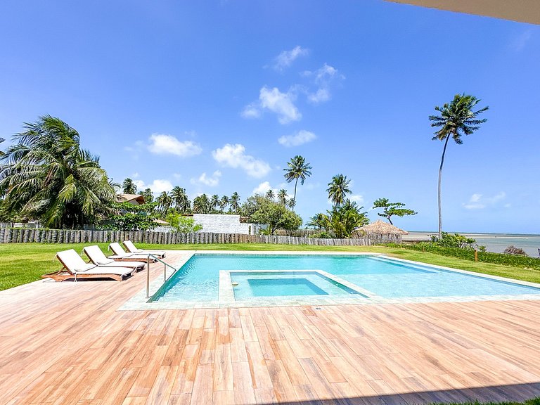 Casa Lages beira-mar na Praia do Patacho by QAVI