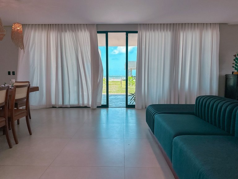 Casa Lages beira-mar na Praia do Patacho by QAVI