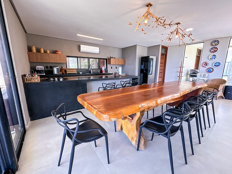 Casa Lages Beira Mar na Praia do Patacho by Qavi