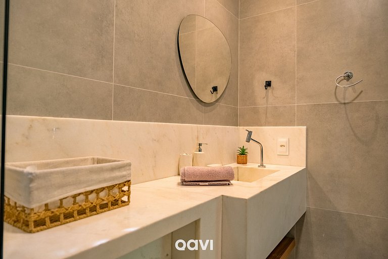 Casa com Piscina Privativa no Condomínio Maxlife10 - By Qavi