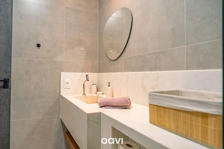 Casa com Piscina Privativa no Condomínio Maxlife10 - By Qavi