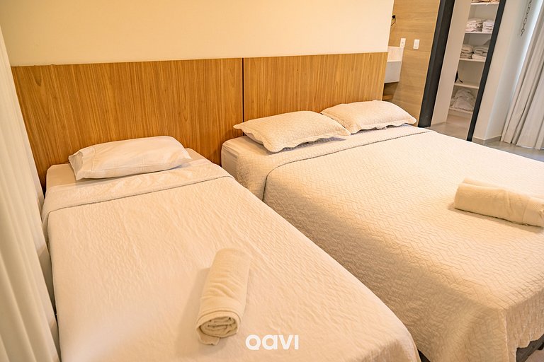 Casa com Piscina Privativa no Condomínio Maxlife10 - By Qavi