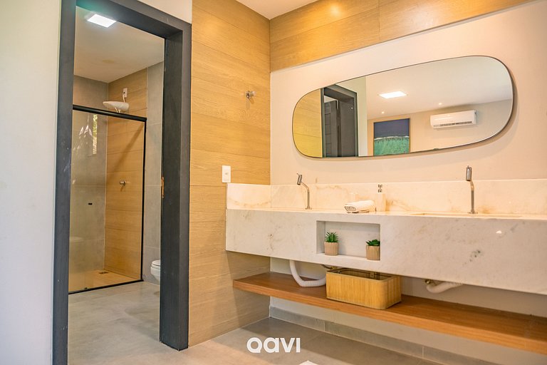 Casa com Piscina Privativa no Condomínio Maxlife10 - By Qavi