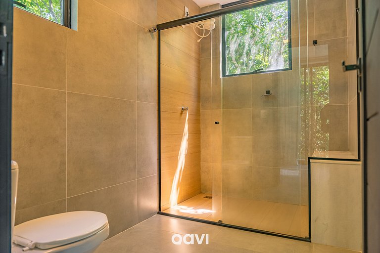Casa com Piscina Privativa no Condomínio Maxlife10 - By Qavi