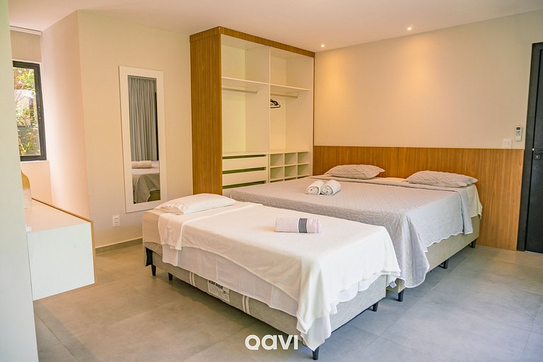 Casa com Piscina Privativa no Condomínio Maxlife10 - By Qavi