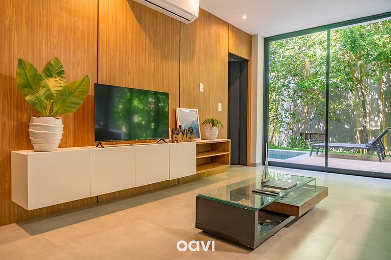 Casa com Piscina Privativa no Condomínio Maxlife10 - By Qavi