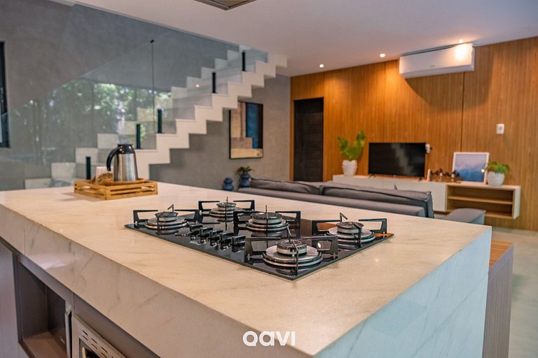 Casa com Piscina Privativa no Condomínio Maxlife10 - By Qavi