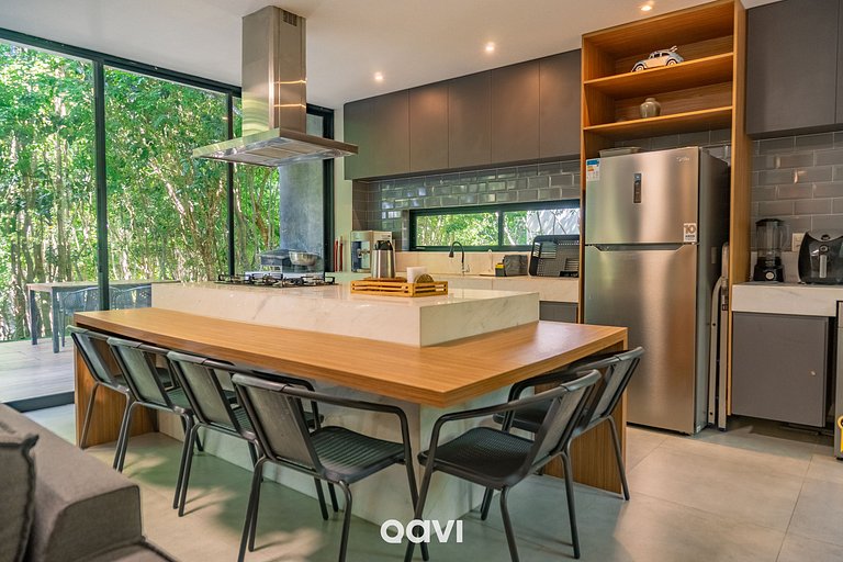 Casa com Piscina Privativa no Condomínio Maxlife10 - By Qavi