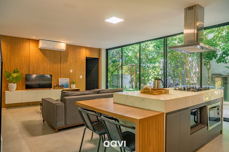 Casa com Piscina Privativa no Condomínio Maxlife10 - By Qavi