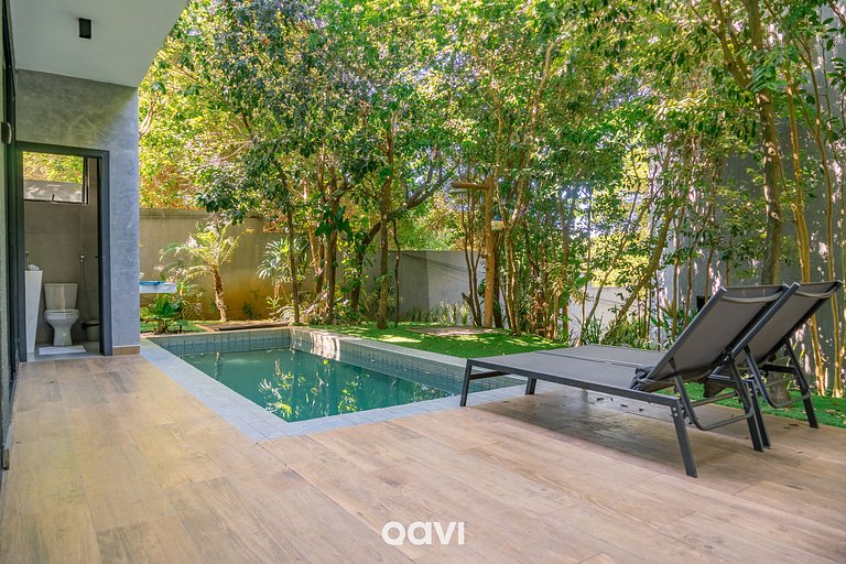 Casa com Piscina Privativa no Condomínio Maxlife10 - By Qavi