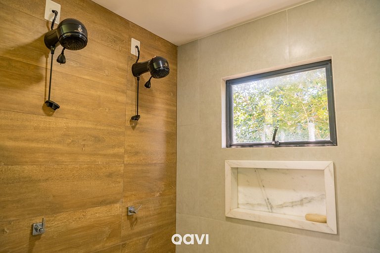 Casa com Piscina Privativa em condomínio Maxlife11 - By Qavi