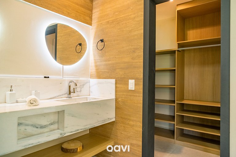Casa com Piscina Privativa em condomínio Maxlife11 - By Qavi