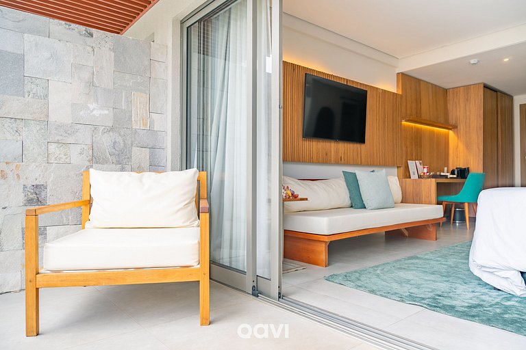 Quarto Deck Molhado Frente Piscina