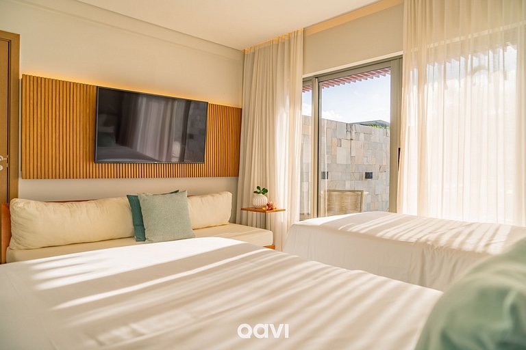 Quarto Deck Molhado Frente Piscina