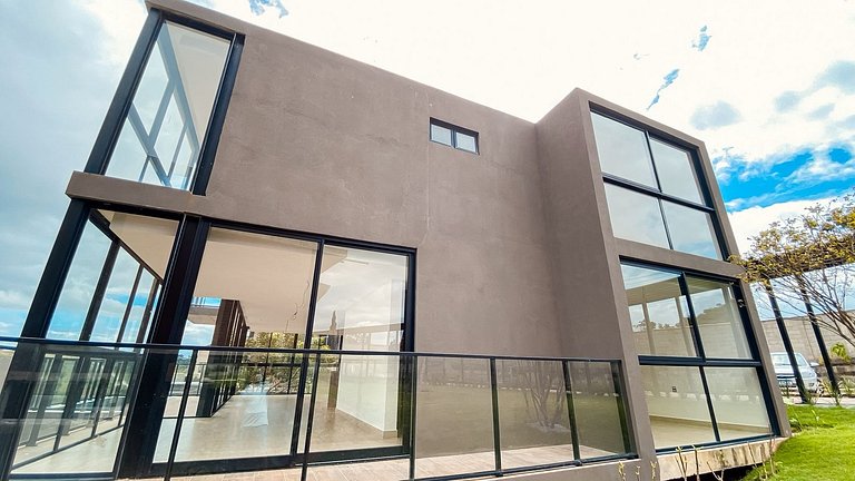 Casa com 4 suítes em condomínio de luxo - Bananeiras