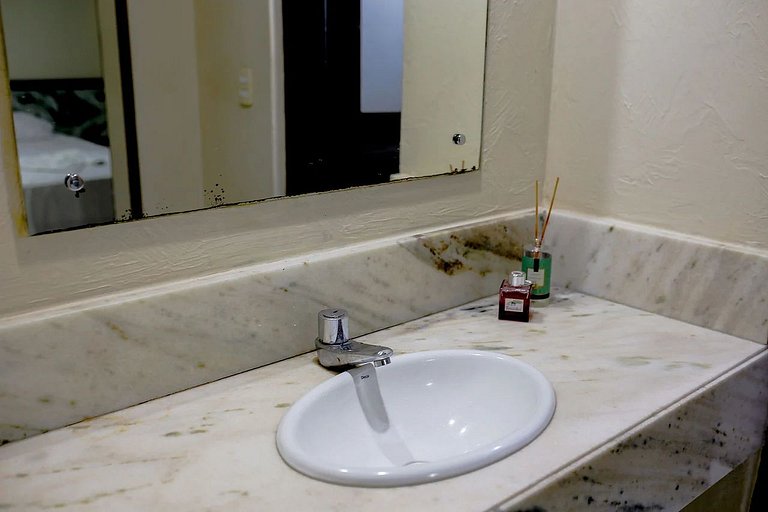 Suíte Quádruplo Superior Almarina Pipa by QAVI