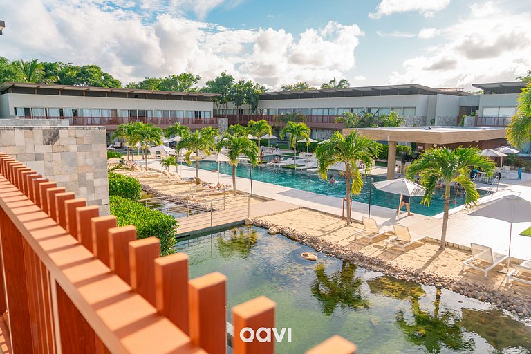 Quarto Superior Frente Piscina