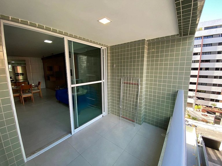 Apartamento no Edifício Strauss em Maceió by Qavi