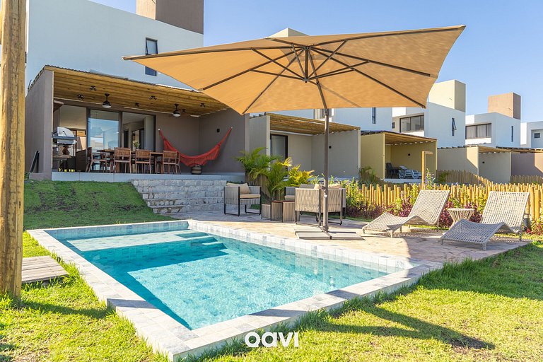 Casa Oriah Milagres by Qavi