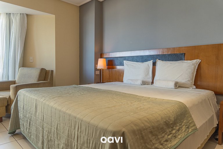 Flat com Vista Parcial Mar em Petrópolis by QAVI